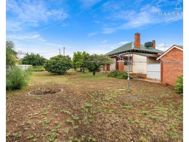 25 Cave Street, Ganmain NSW 2702