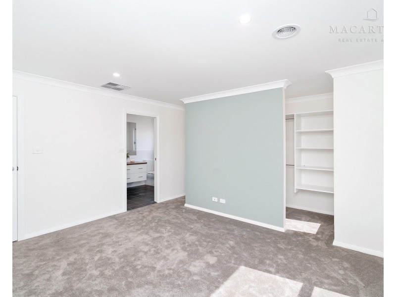 65 Coppabella Drive, Gobbagombalin NSW 2650