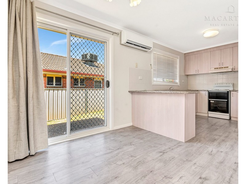 1/42 Lamilla Street, Glenfield Park NSW 2650