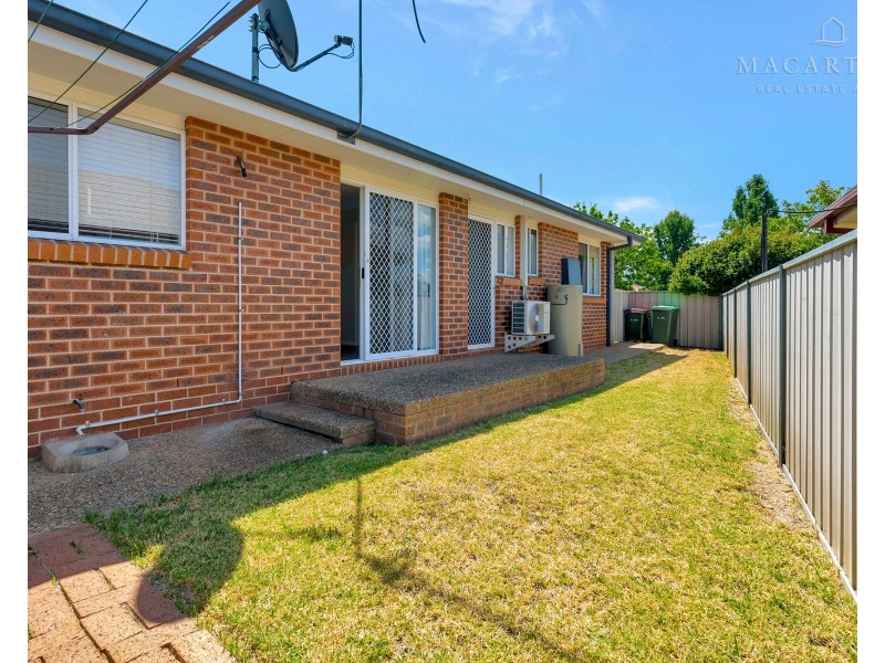 1/42 Lamilla Street, Glenfield Park NSW 2650