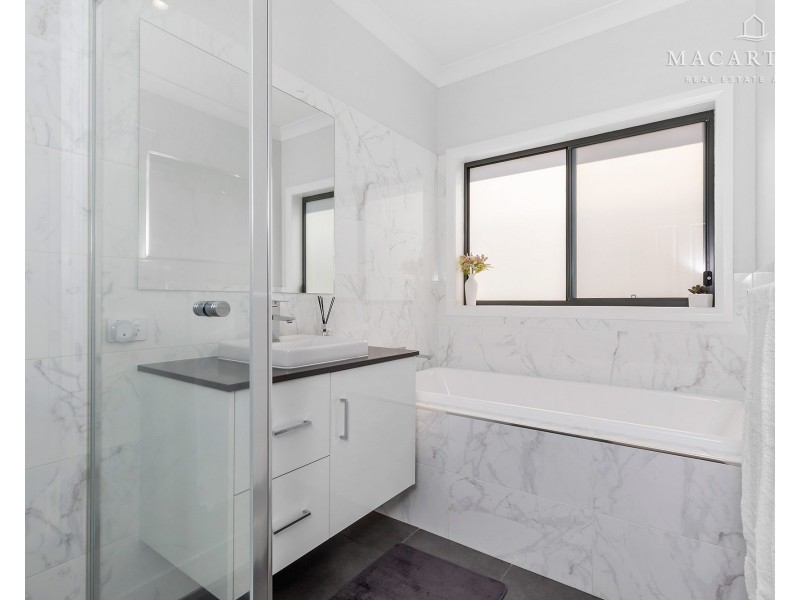 76 Coppabella Drive, Gobbagombalin NSW 2650