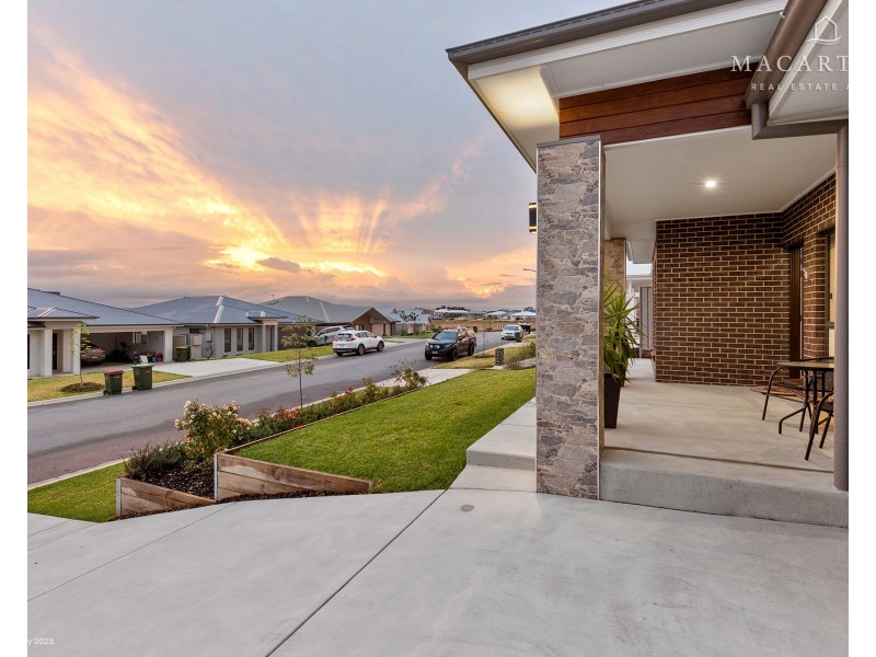 76 Coppabella Drive, Gobbagombalin NSW 2650
