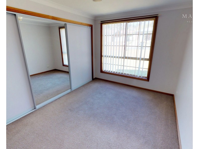 1/8 Kenneally Street, Kooringal NSW 2650