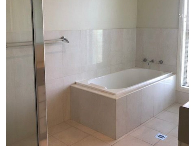 13 Ulandra Place, Estella NSW 2650