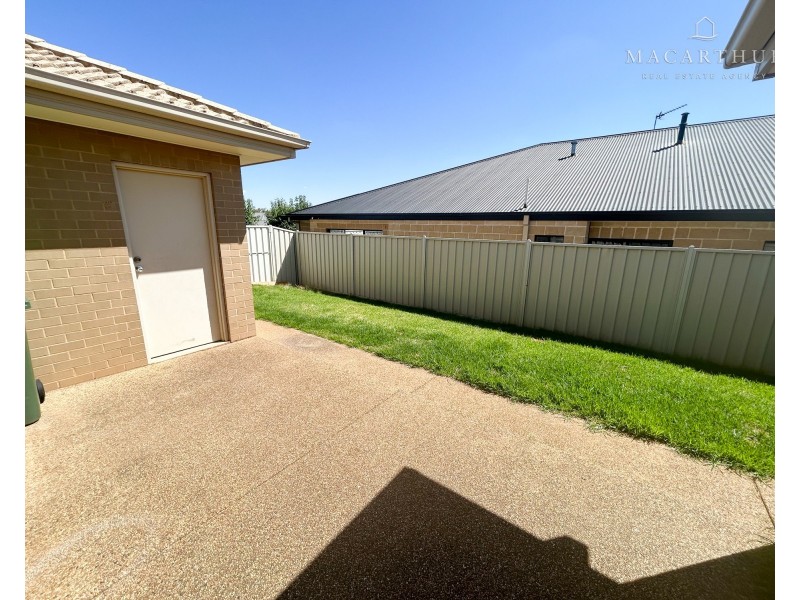 13 Ulandra Place, Estella NSW 2650
