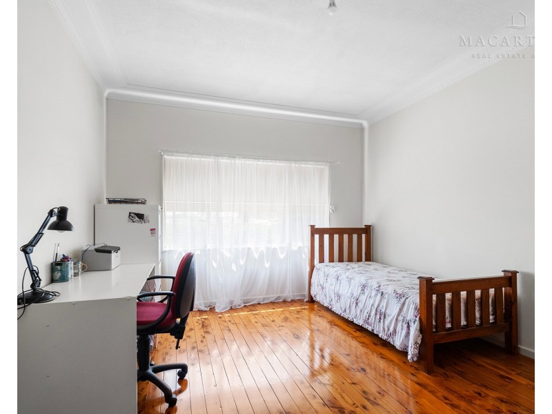 163 Bourke Street, Mount Austin NSW 2650