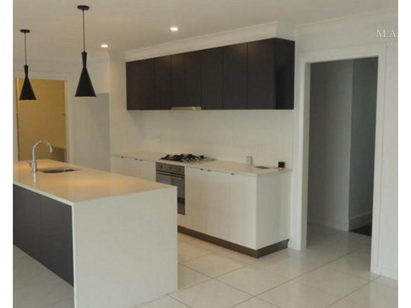 26 Brownlow Drive, Bourkelands NSW 2650