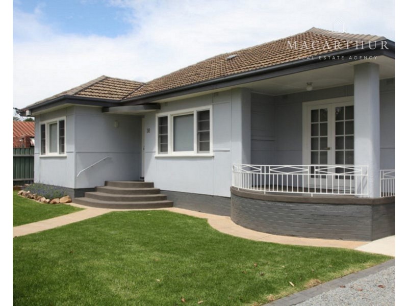 38 Lindsay Street, Turvey Park NSW 2650