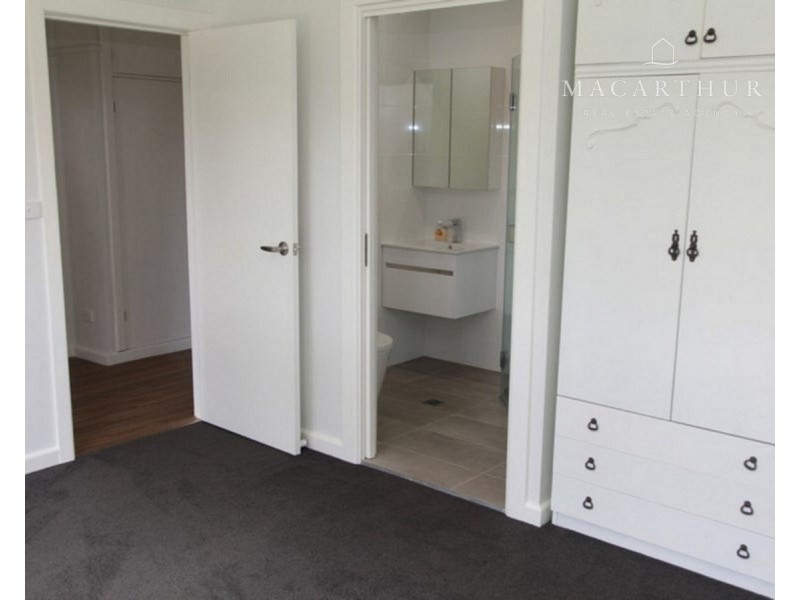 38 Lindsay Street, Turvey Park NSW 2650