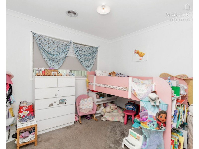 8 Beech Street, Forest Hill NSW 2651