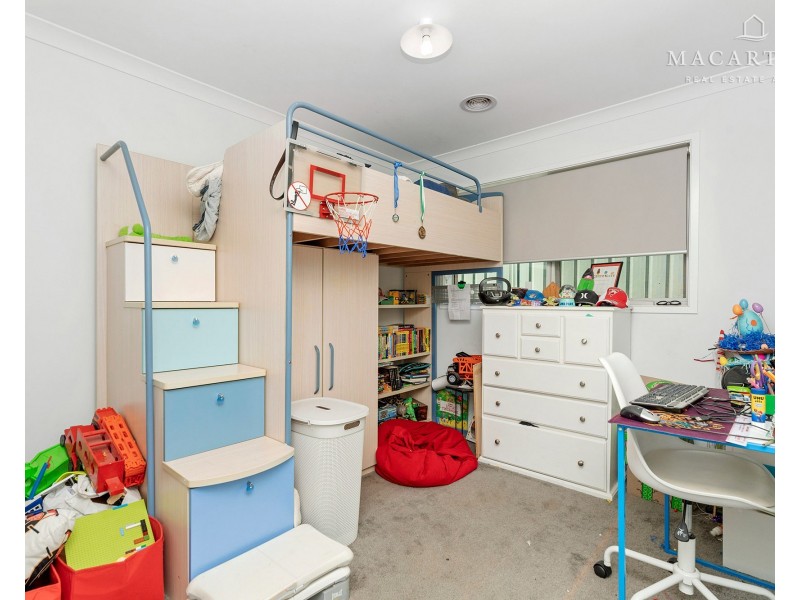 8 Beech Street, Forest Hill NSW 2651