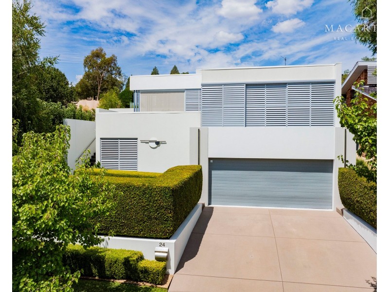 24 Churchill Avenue, Kooringal NSW 2650