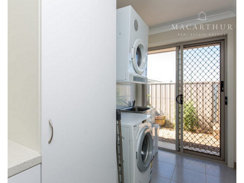 3 Mulberrygong Court, Gobbagombalin NSW 2650