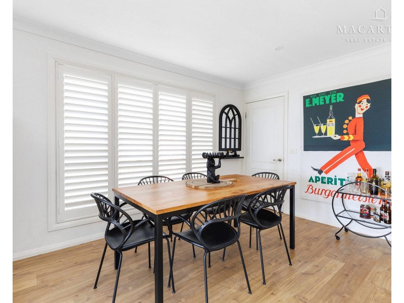 102 Brooklyn Drive, Bourkelands NSW 2650