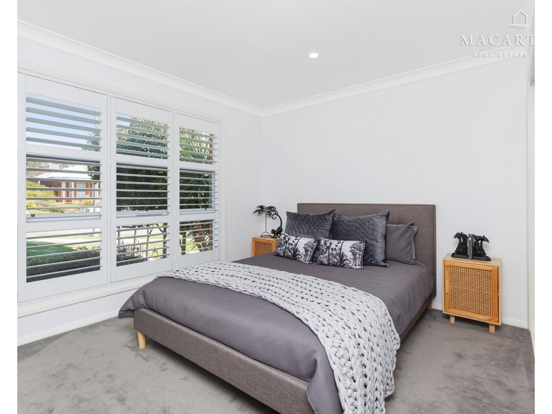 102 Brooklyn Drive, Bourkelands NSW 2650