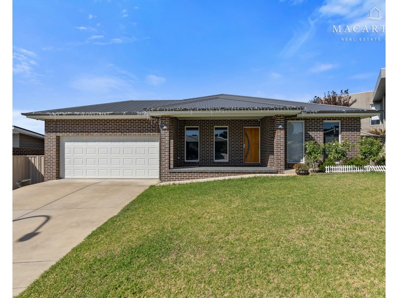 3 Exford Loop, Bourkelands NSW 2650
