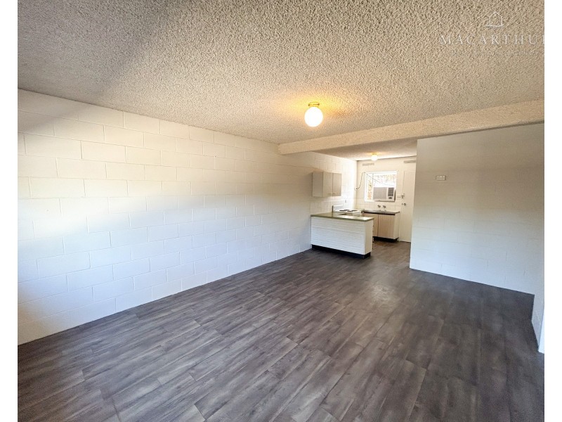 2/13 Nordlingen Drive, Tolland NSW 2650