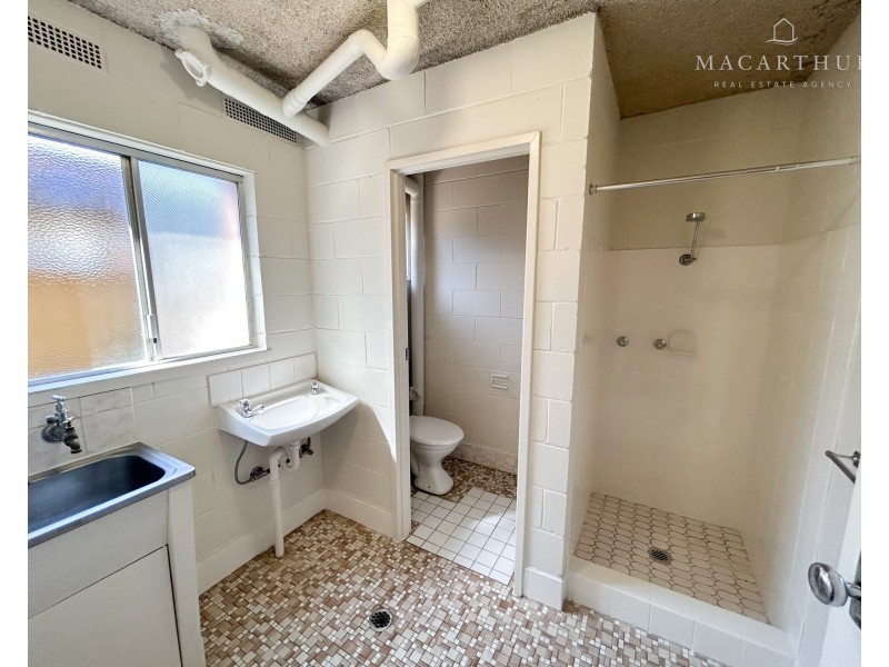 2/13 Nordlingen Drive, Tolland NSW 2650