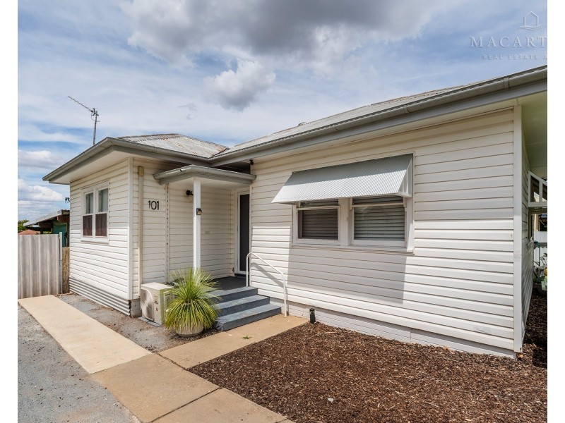 101 Grove Street, Kooringal NSW 2650