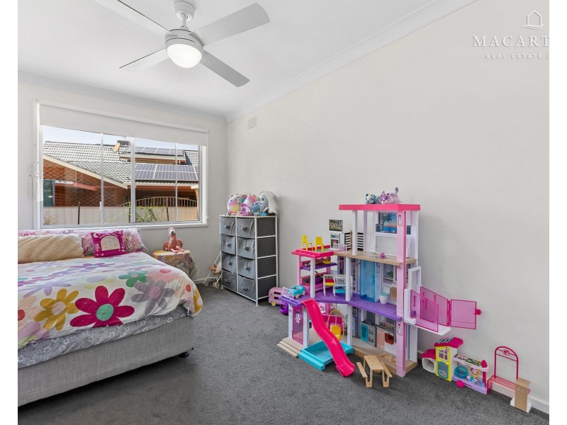 23 Huron Crescent, Lake Albert NSW 2650