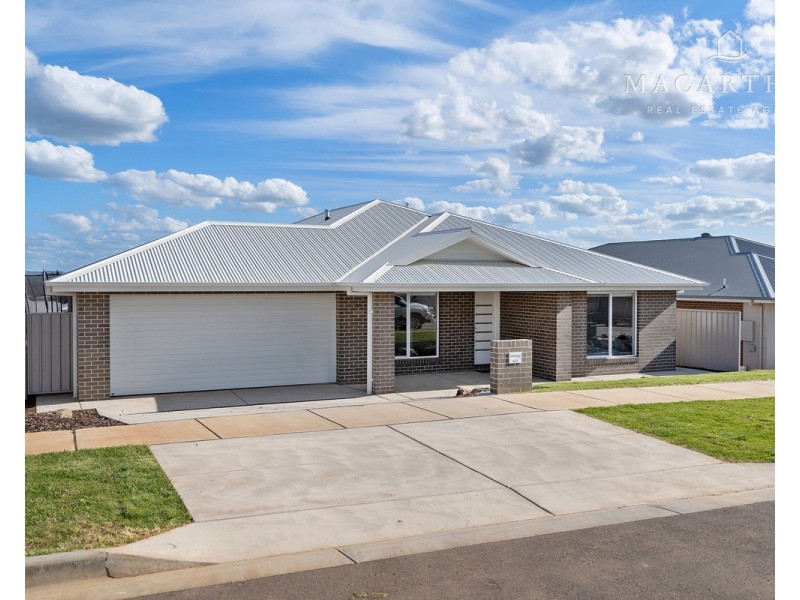 60 Jumbuck Drive, Gobbagombalin NSW 2650