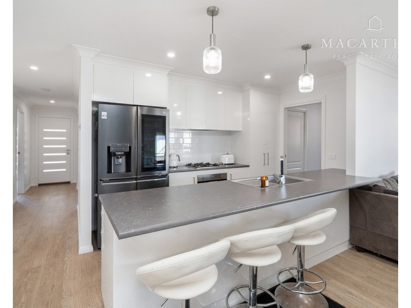 60 Jumbuck Drive, Gobbagombalin NSW 2650