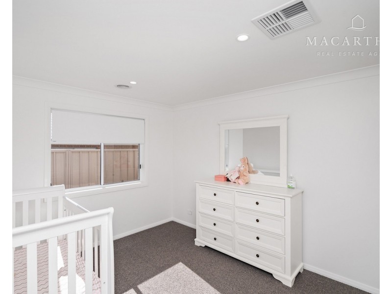 60 Jumbuck Drive, Gobbagombalin NSW 2650