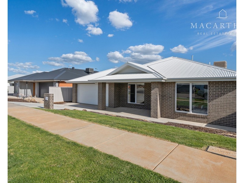 60 Jumbuck Drive, Gobbagombalin NSW 2650