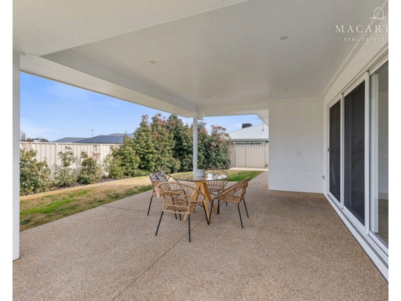 47 Cootamundra Boulevard, Gobbagombalin NSW 2650