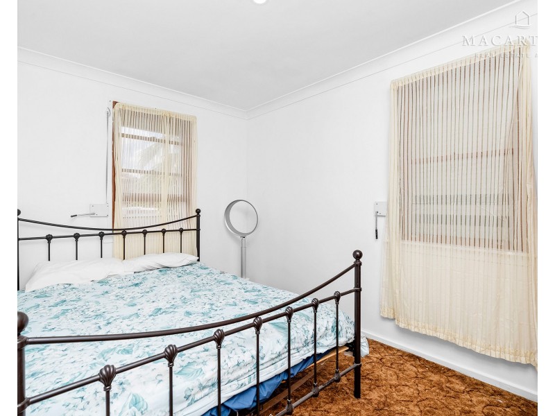 34 Malta Crescent, Ashmont NSW 2650