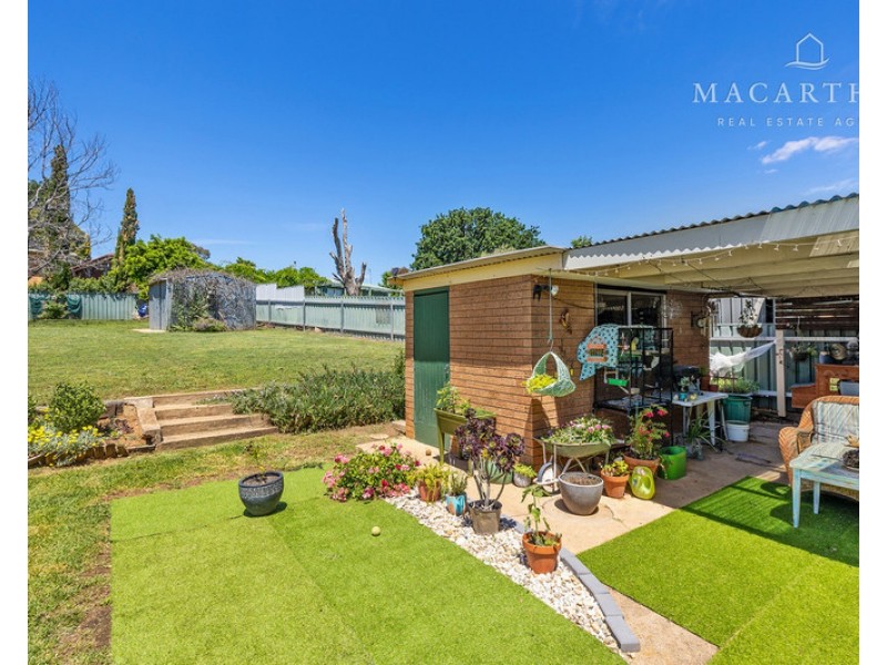 3 Truman Avenue, Tolland NSW 2650