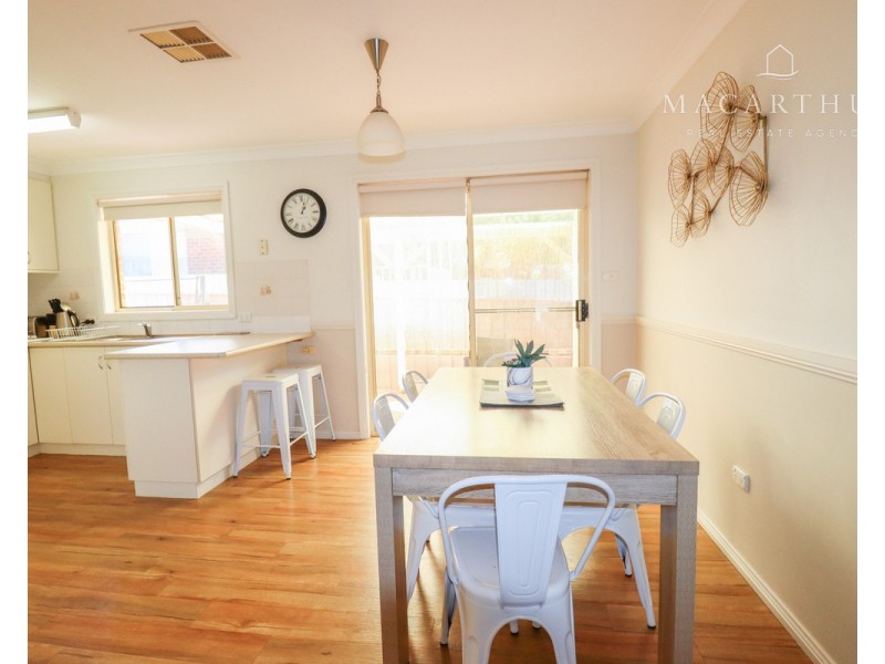 1/8 Malebo Place, Tatton NSW 2650