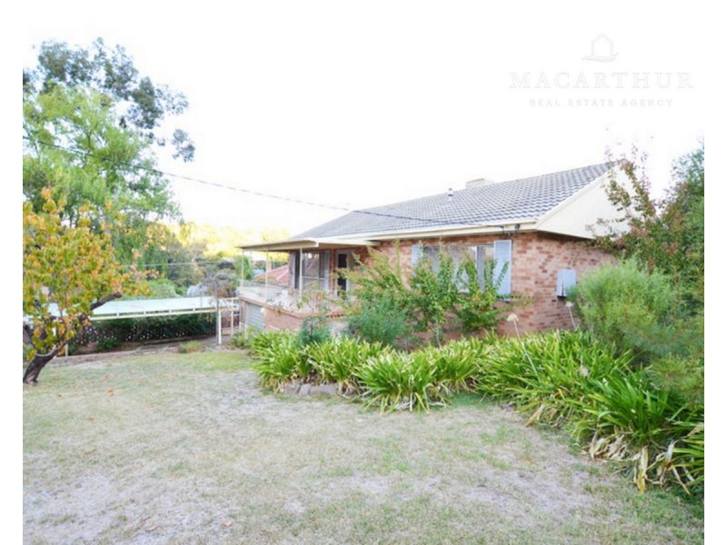 3 Warrawong Street, Kooringal NSW 2650