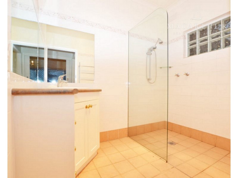 3 Warrawong Street, Kooringal NSW 2650