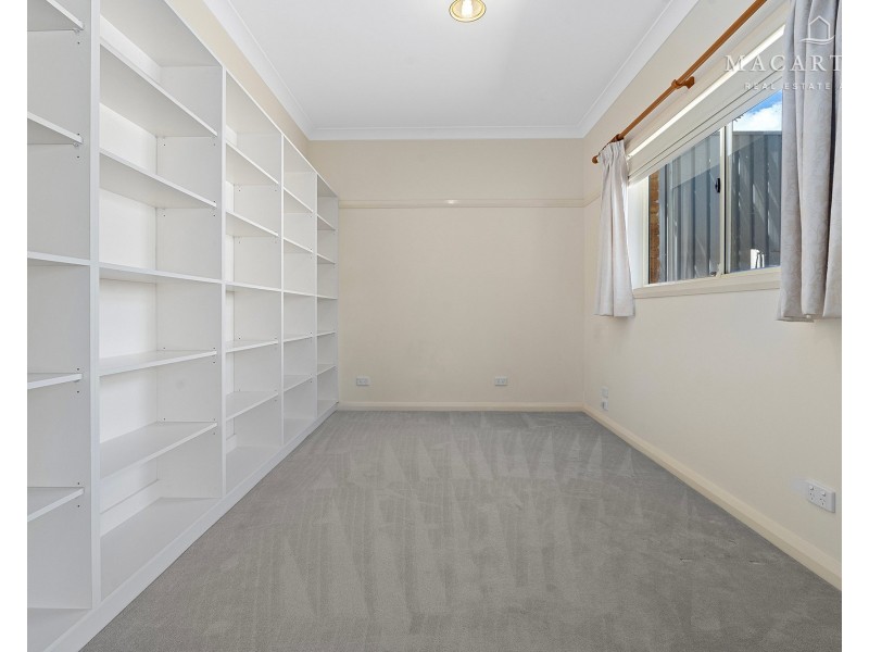 16 Werribee Road, Bourkelands NSW 2650