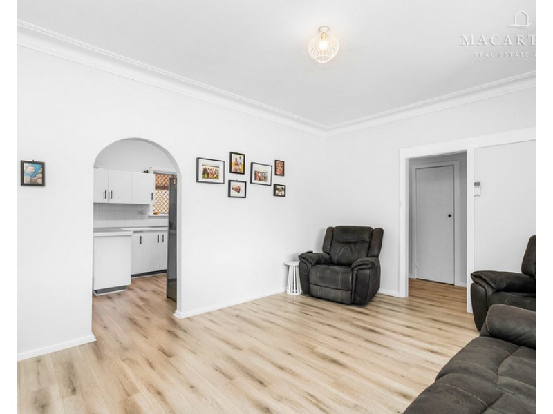 4 Karen Street, Tolland NSW 2650