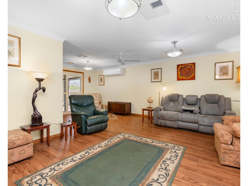 97 Balleroo Crescent, Glenfield Park NSW 2650