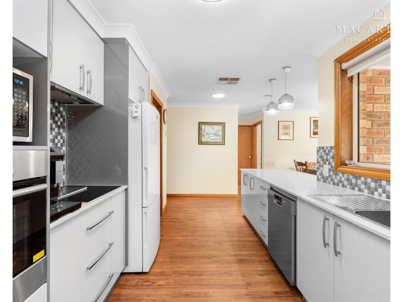 97 Balleroo Crescent, Glenfield Park NSW 2650