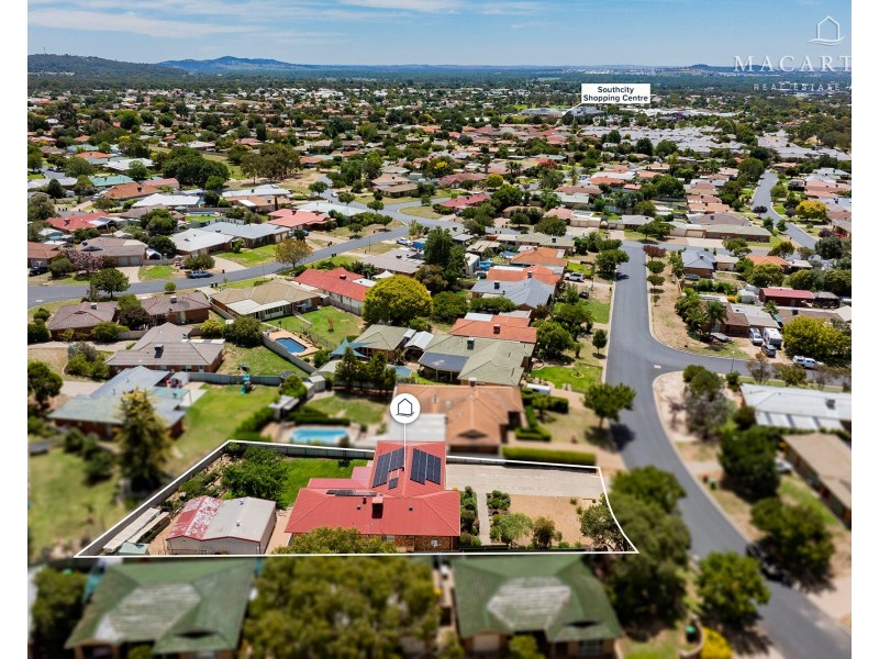 97 Balleroo Crescent, Glenfield Park NSW 2650