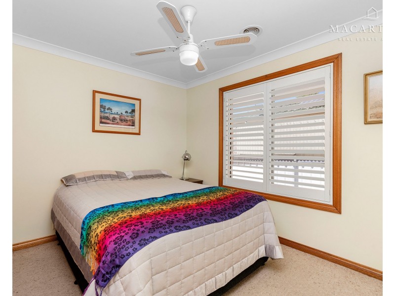 97 Balleroo Crescent, Glenfield Park NSW 2650