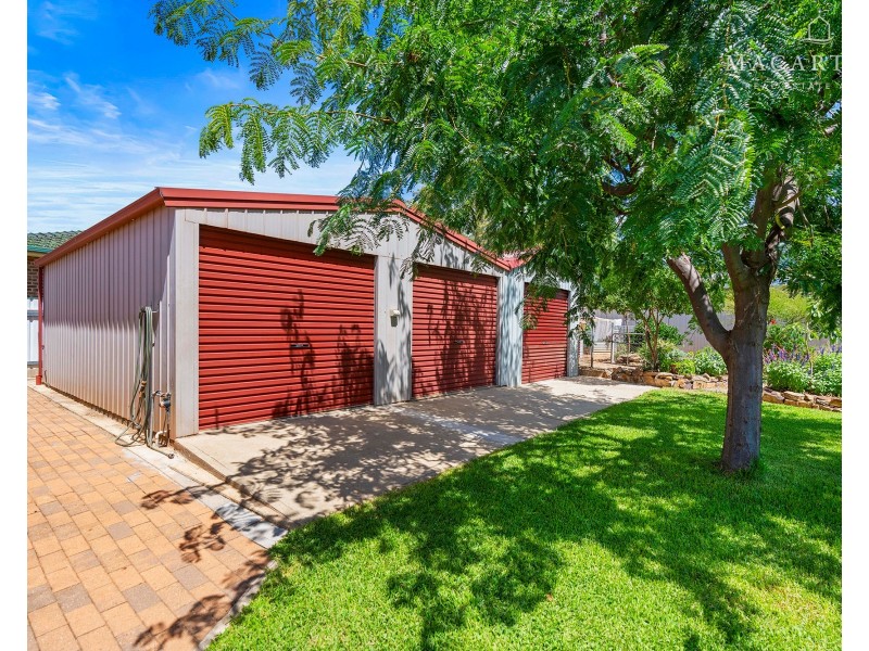 97 Balleroo Crescent, Glenfield Park NSW 2650