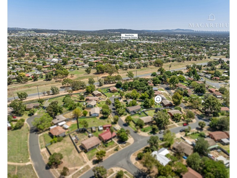 157 Raye Street, Tolland NSW 2650