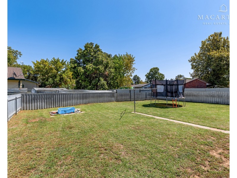 157 Raye Street, Tolland NSW 2650