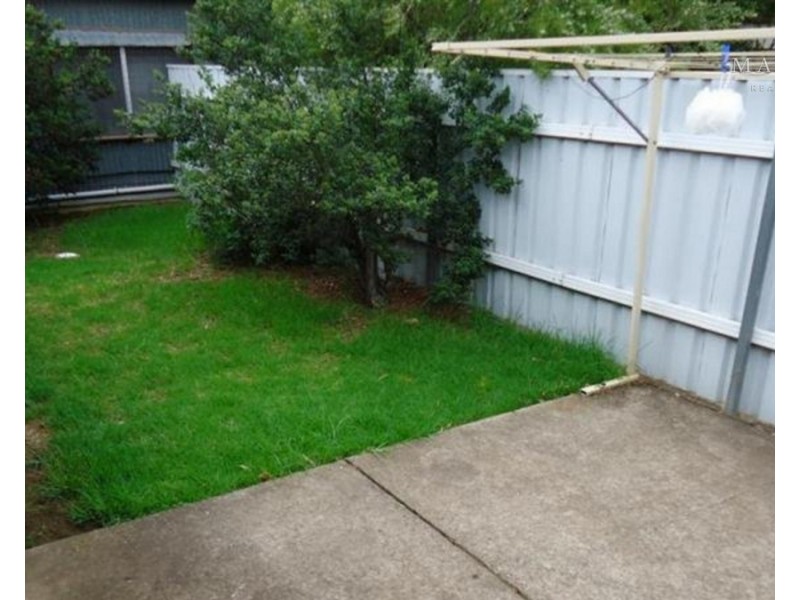 3/2 Bulolo Street, Ashmont NSW 2650