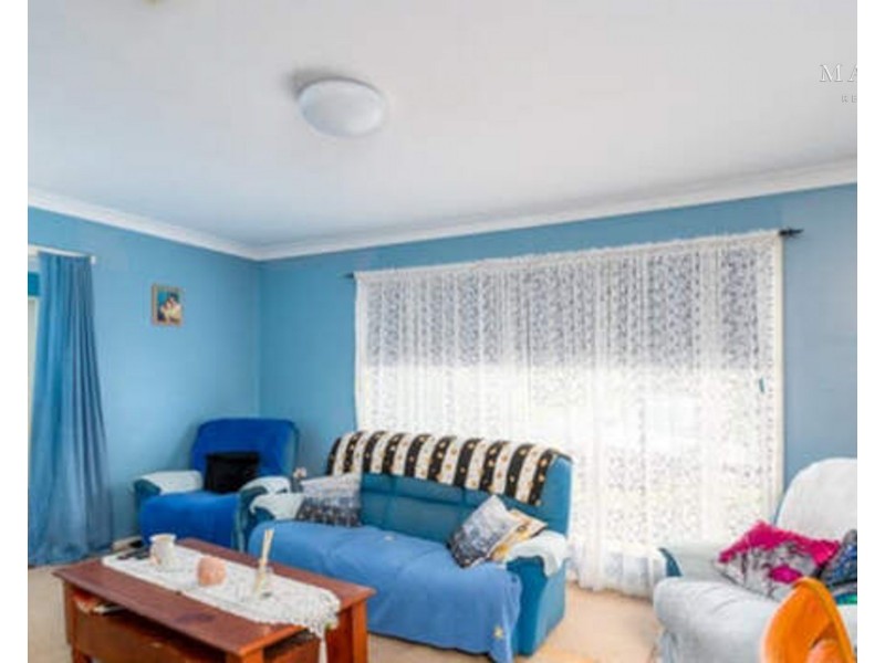 4 Tinga Crescent, Kooringal NSW 2650