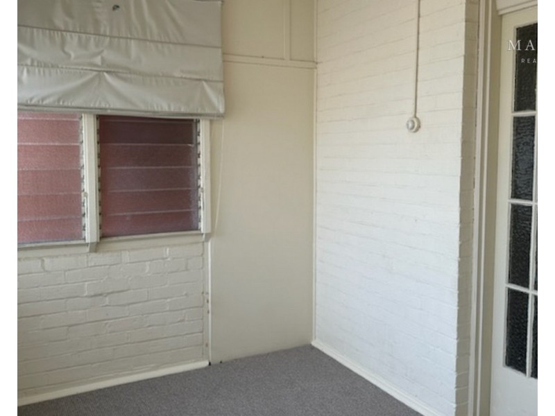 11 Freer Street, Wagga Wagga NSW 2650