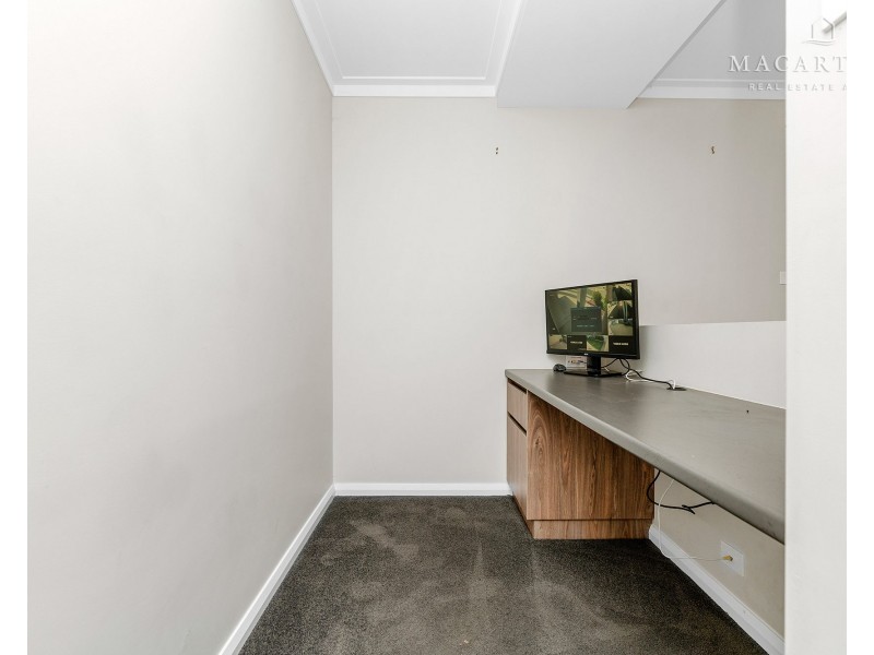 8 Wiveon Street, Gobbagombalin NSW 2650