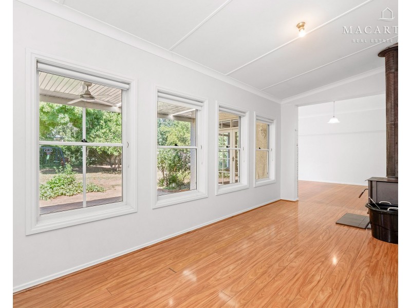 4 Sullivan Avenue, Wagga Wagga NSW 2650