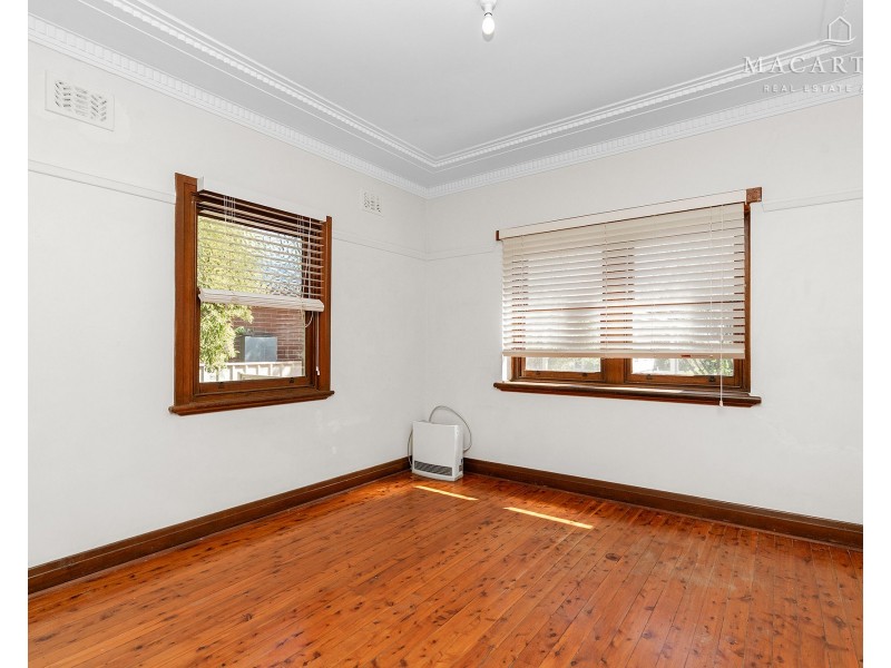 4 Sullivan Avenue, Wagga Wagga NSW 2650