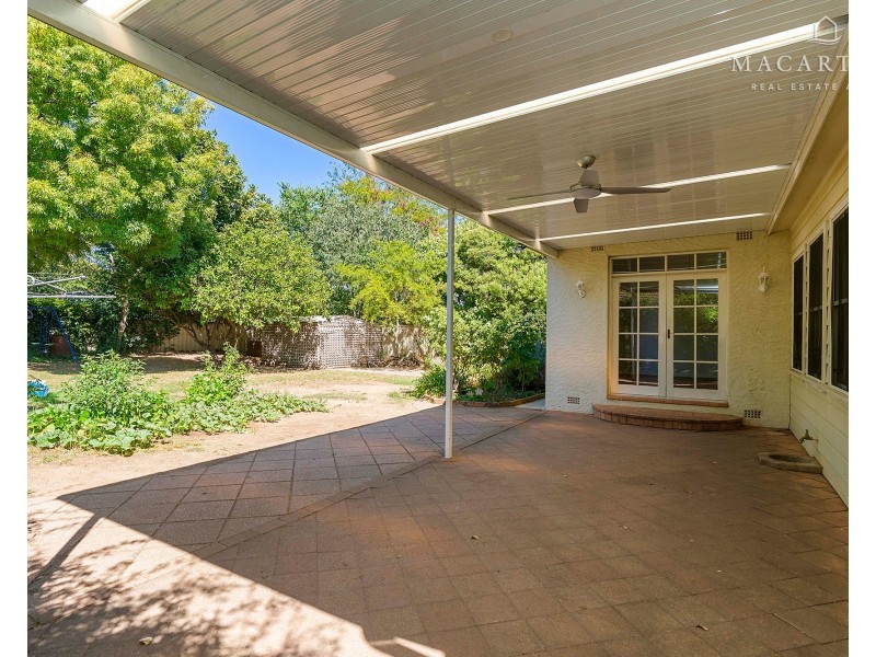 4 Sullivan Avenue, Wagga Wagga NSW 2650
